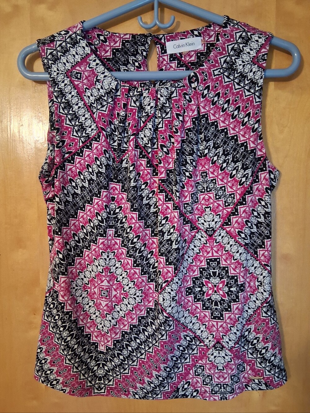 Calvin Klein Pink Black and White Geometric Sleeveless Top Size Medium